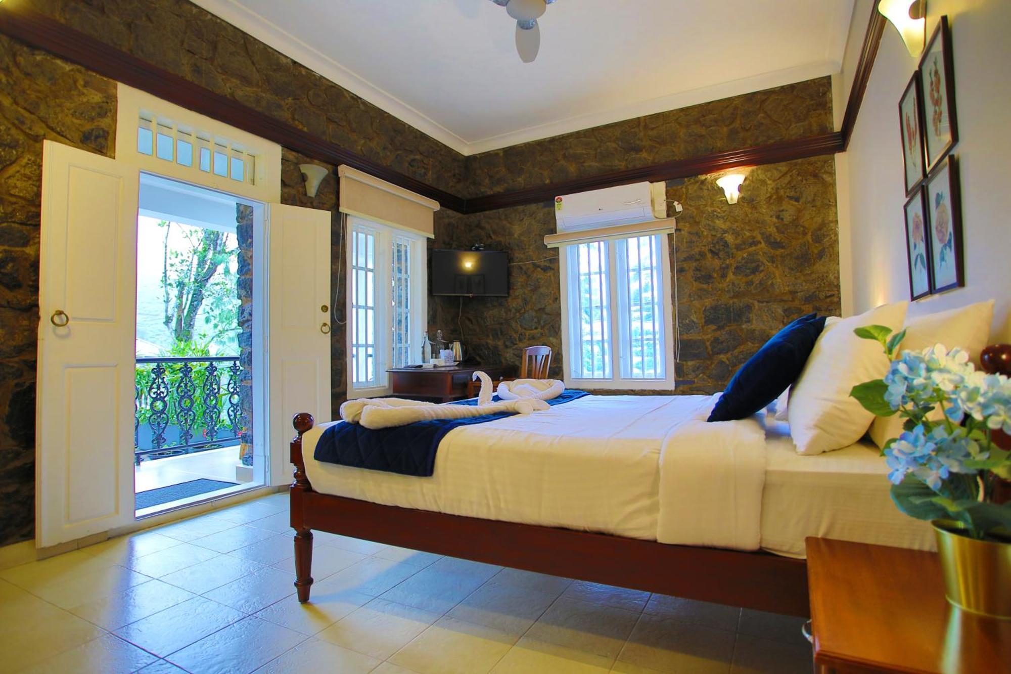 Chithirapuram Palace Munnar Buitenkant foto